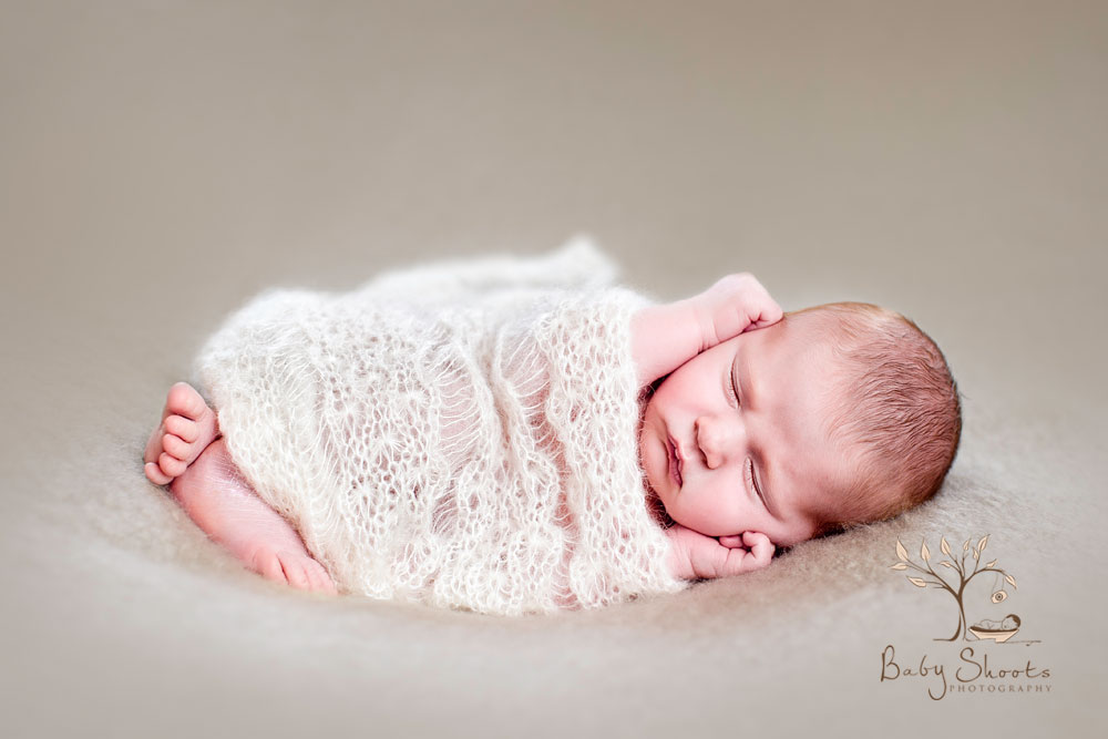 Surrey newborn photographers in Guildford -0314