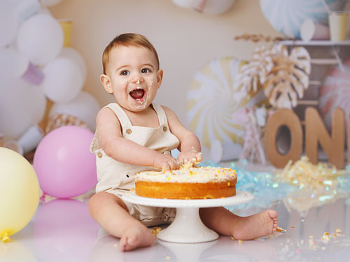 Cake smash photography Sussex
